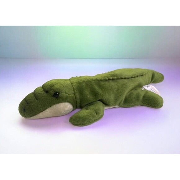 Alligator Crocodile Gator Green Cream Plush Toy K&M Stuffed Animal Toy 2002 - Picture 1 of 14
